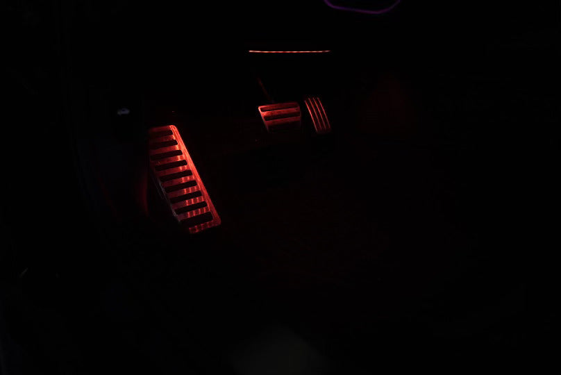 Red footwell lighting